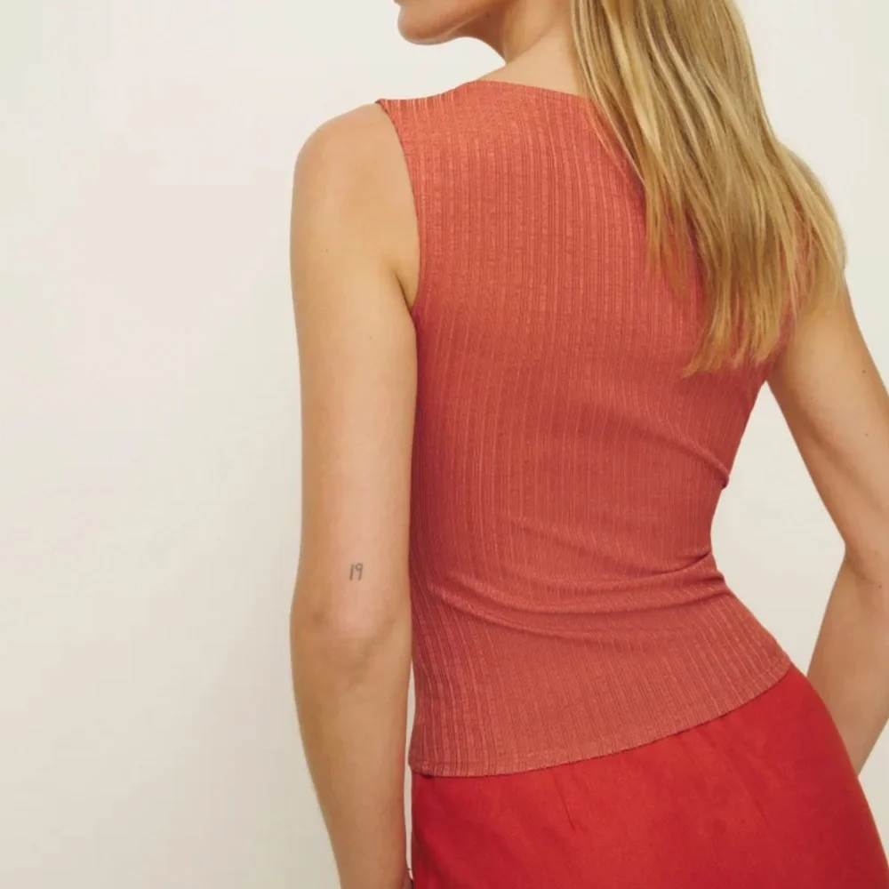 ✨ SALE✨ NEW Reformation Dusk Knit Top - Terracotta - Picture 3 of 6